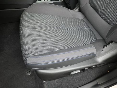 Used 2025 Subaru Forester Premium AWD/4WD image 22