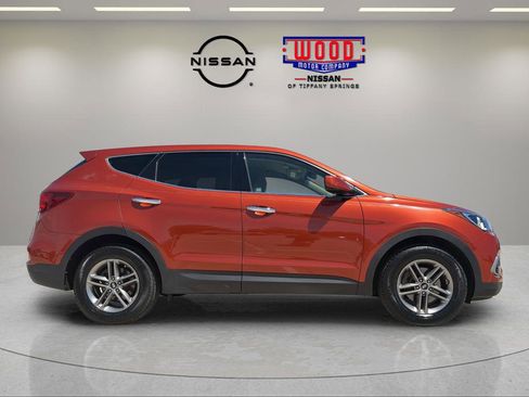 Used 2017 Hyundai Santa Fe Sport AWD/4WD image 2