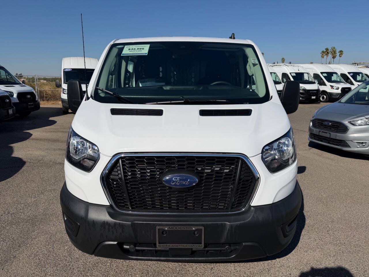 Used 2025 Ford Transit 250 Low Roof w/ Exterior Upgrade Package RWD image 3
