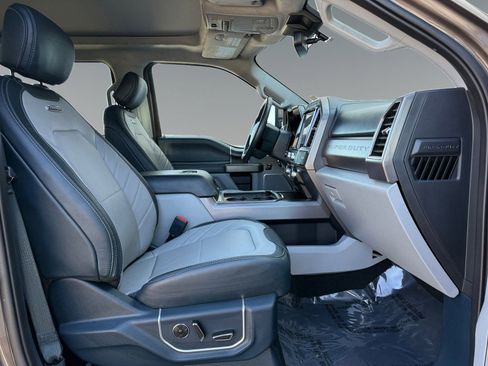 Used 2022 Ford F350 Limited w/ FX4 Off-Road Package AWD/4WD image 21
