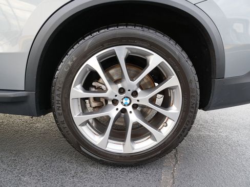 Used 2024 BMW X5 sDrive40i w/ Premium Package image 12