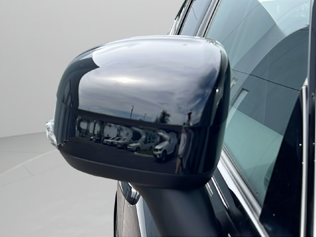 New 2026 Volvo XC60 B5 Plus AWD/4WD image 24