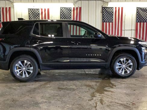 New 2026 Chevrolet Equinox LT w/ Convenience Package II image 2