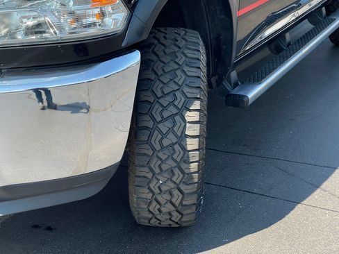 Used 2018 RAM 2500 Tradesman w/ Chrome Appearance Group AWD/4WD image 32