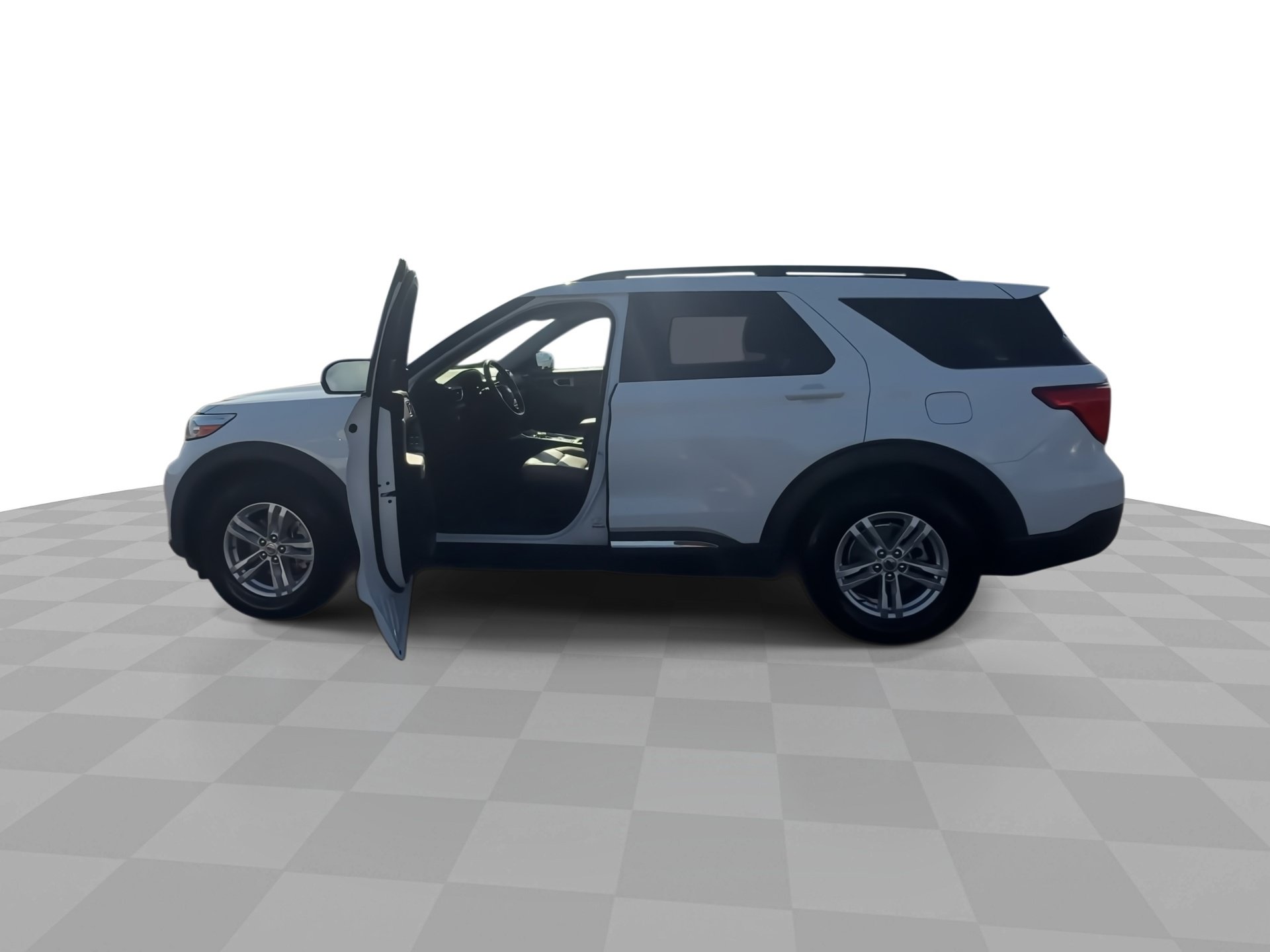 Used 2020 Ford Explorer XLT w/ Equipment Group 202A RWD image 6