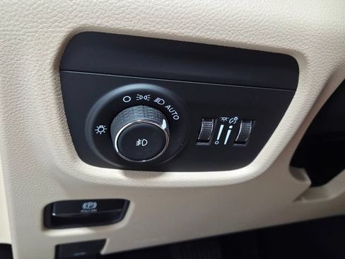 New 2026 Jeep Grand Cherokee L Limited w/ Limited Altitude Package RWD image 28