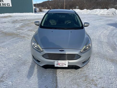 Used 2015 Ford Focus Titanium image 7