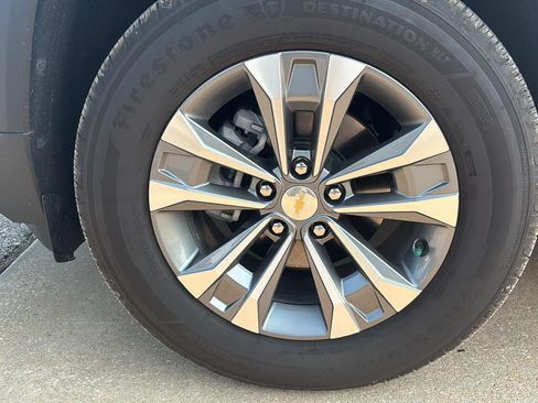 Used 2026 Chevrolet Equinox LT FWD image 30