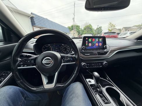 Used 2020 Nissan Altima 2.5 SL FWD image 7
