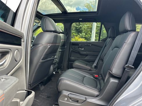 New 2025 Honda Pilot TrailSport image 19