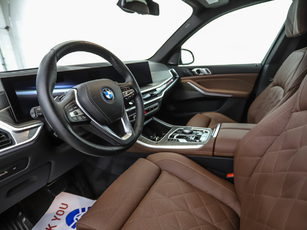 Certified 2025 BMW X5 xDrive50e AWD/4WD image 10