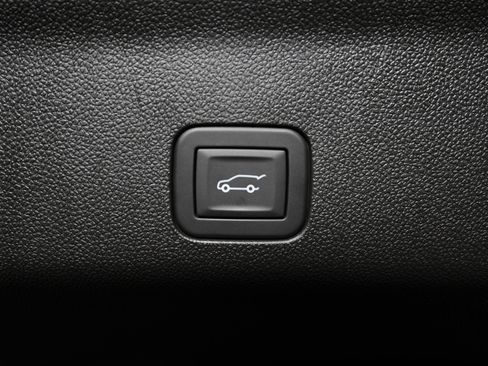 Used 2026 GMC Yukon XL AT4 Ultimate w/ LPO, Floor Liner Package AWD/4WD image 14