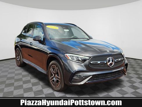 Used 2024 Mercedes-Benz GLC 300 4MATIC image 1