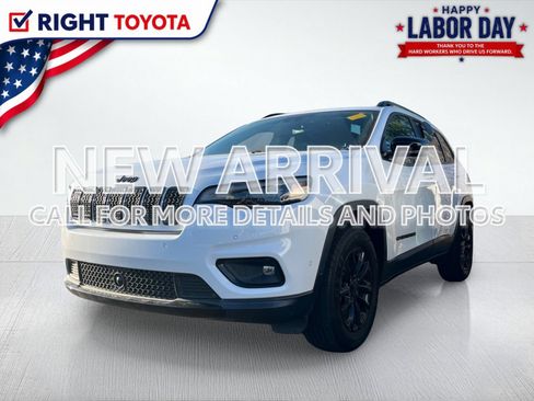 Used 2023 Jeep Cherokee Altitude Lux AWD/4WD image 1