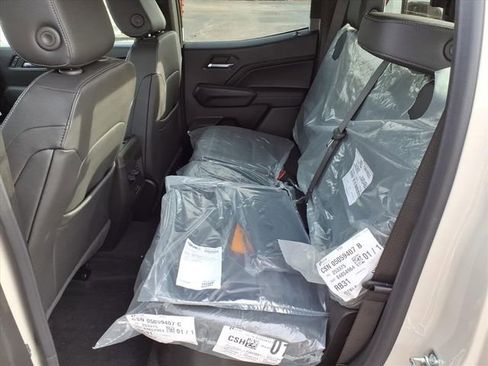 New 2026 GMC Canyon Elevation w/ Convenience Package image 7