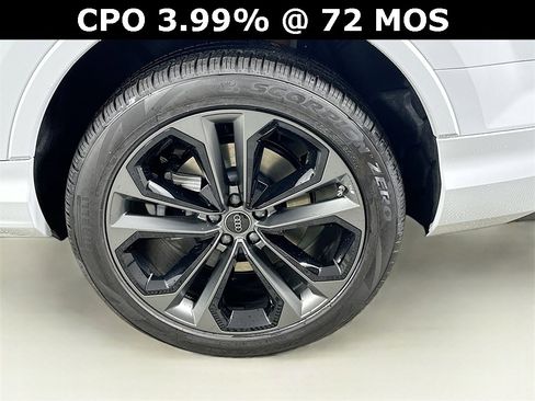 Used 2025 Audi Q7 3.0T Premium Plus image 8