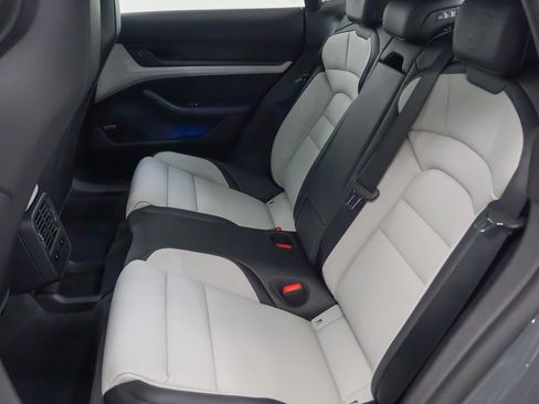 New 2025 Porsche Taycan GTS image 19