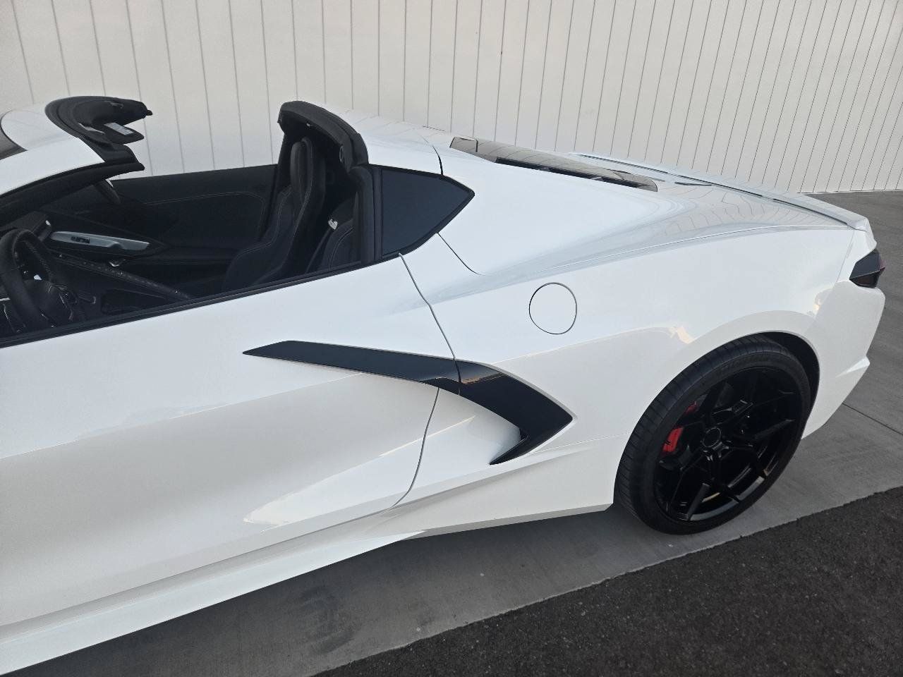 Used 2023 Chevrolet Corvette Stingray Coupe w/ 1LT RWD image 24