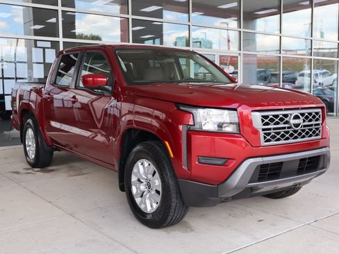 Used 2022 Nissan Frontier SV w/ Technology Package RWD image 1