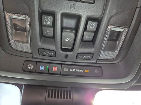 Used 2025 Chevrolet Silverado 1500 High Country w/ High Country Premium Package image 35