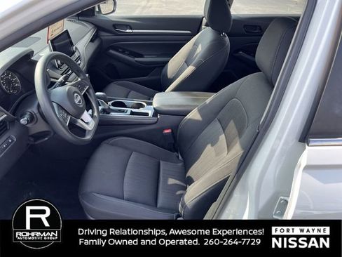 Certified 2023 Nissan Altima 2.5 SV image 11