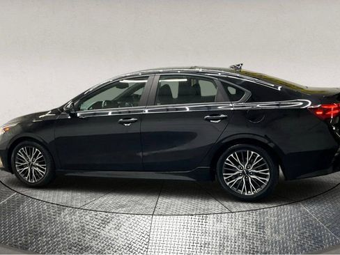 Used 2022 Kia Forte GT-Line w/ GT-Line Premium Package image 5