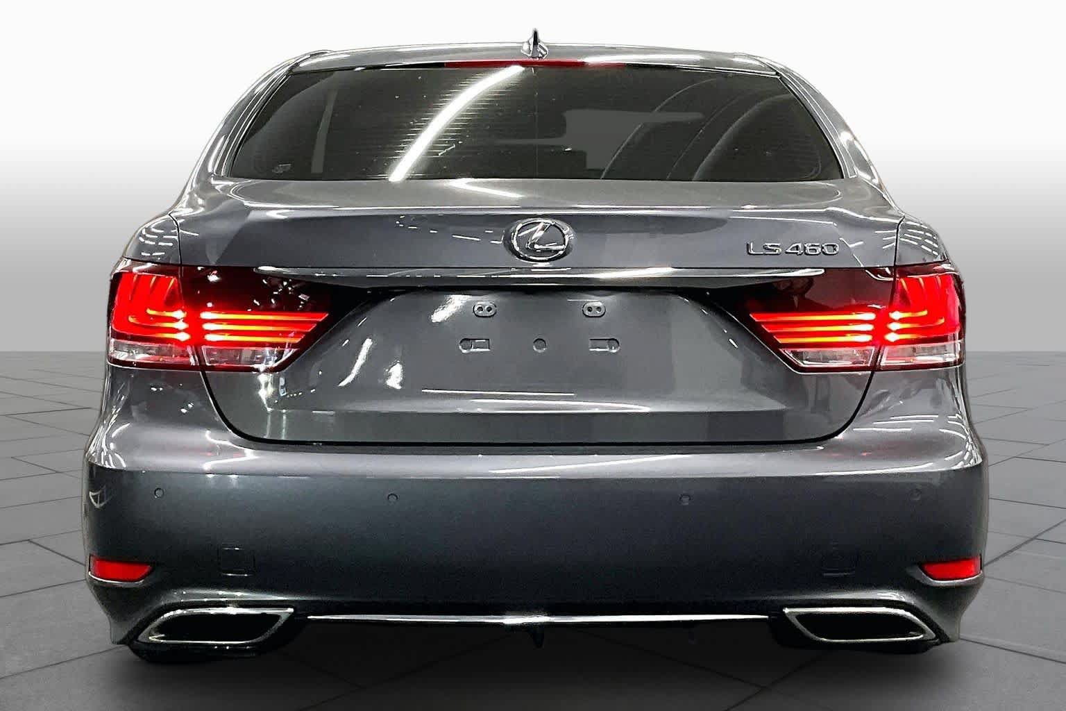 Used 2014 Lexus LS 460 w/ F Sport Package RWD image 4