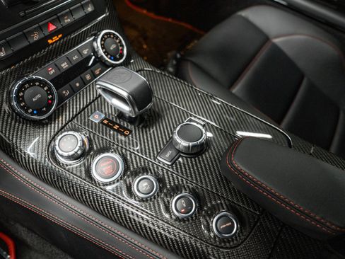 Used 2014 Mercedes-Benz SLS AMG GT Coupe image 21