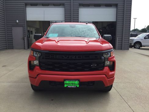 Used 2026 Chevrolet Silverado 1500 Custom w/ Turbomax Blackout Package AWD/4WD image 4