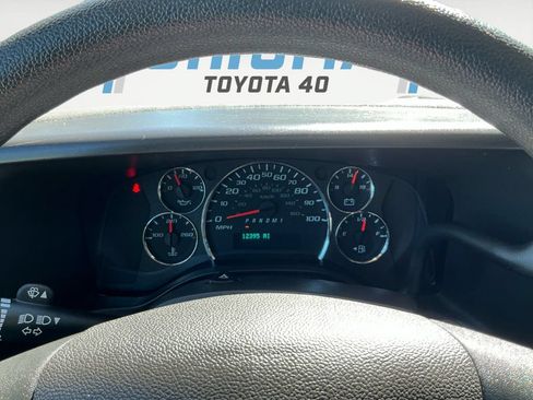 Used 2025 GMC Savana 2500 w/ Driver Convenience Package RWD image 23