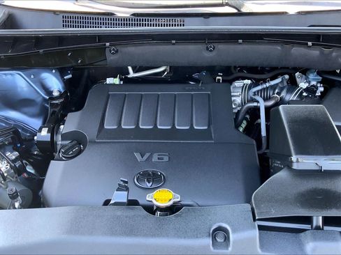 Used 2015 Toyota Highlander XLE FWD image 31