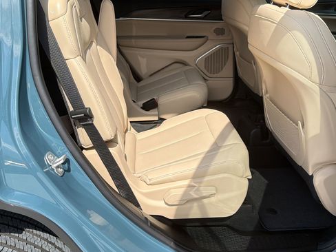 Used 2026 Jeep Grand Cherokee L Limited RWD image 27