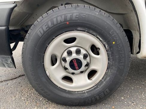 Used 2024 GMC Savana 2500 Extended image 18