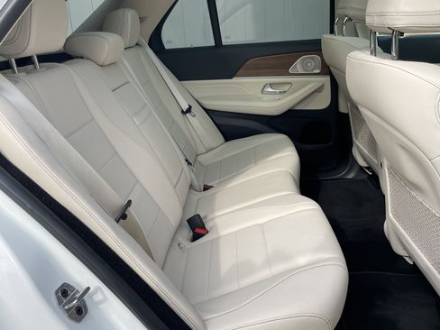 Certified 2023 Mercedes-Benz GLE 450 4MATIC image 44