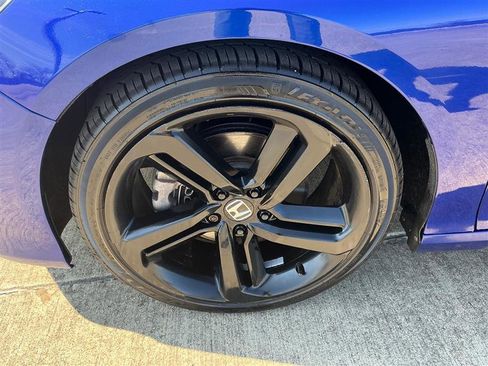 Used 2018 Honda Accord Sport image 23