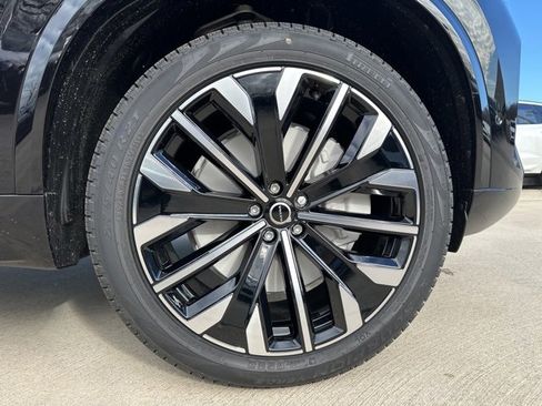 New 2026 Volvo XC90 T8 Ultra image 9
