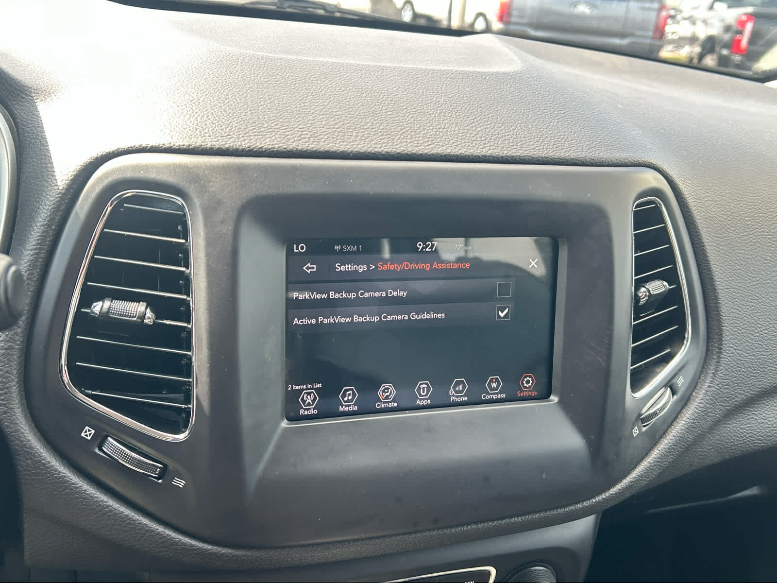 Used 2018 Jeep Compass Latitude w/ Popular Equipment Group FWD image 26