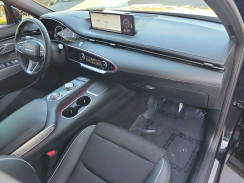 Used 2024 Genesis GV70 2.5T w/ Sport Prestige Package image 11