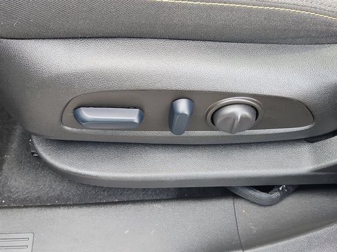 Certified 2023 Chevrolet Equinox LT AWD/4WD image 22