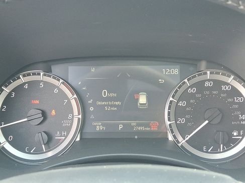 Used 2024 Toyota Highlander XLE AWD/4WD image 21