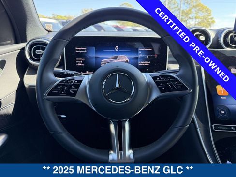 Used 2025 Mercedes-Benz GLC 300 image 25
