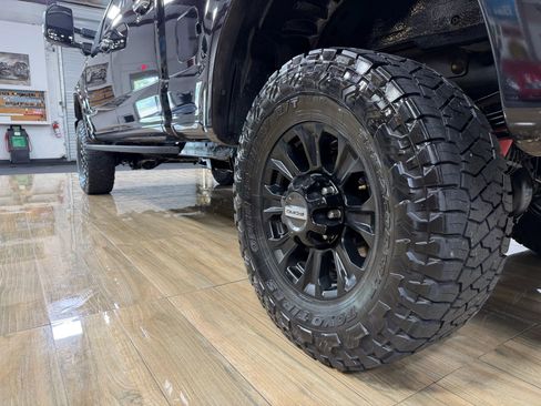 Used 2022 Ford F250 Platinum w/ Tremor Off-Road Package image 10
