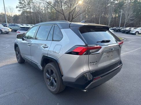 Used 2019 Toyota RAV4 XSE image 16