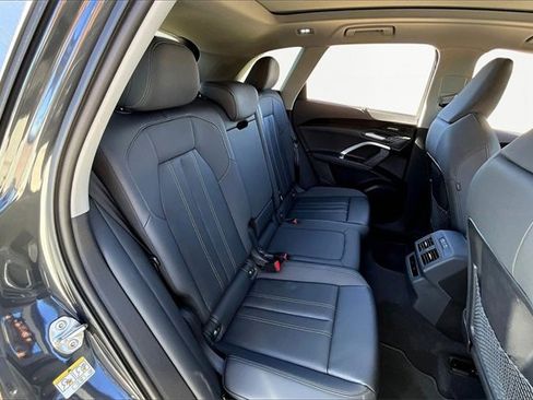 Used 2025 Audi Q5 Premium Plus w/ Premium Plus image 29