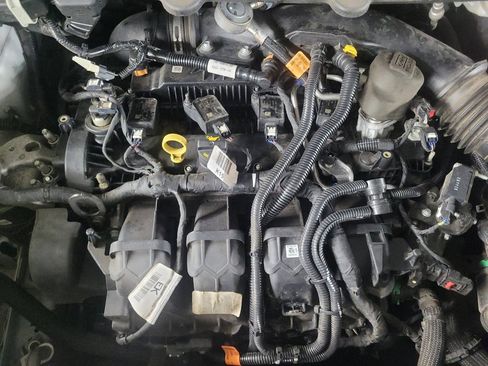 Used 2020 Ford Edge Titanium w/ Equipment Group 301A FWD image 30