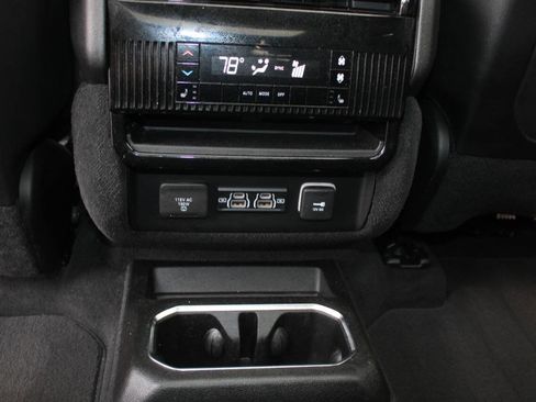 Used 2022 Jeep Wagoneer Series III w/ Premium Group I image 41