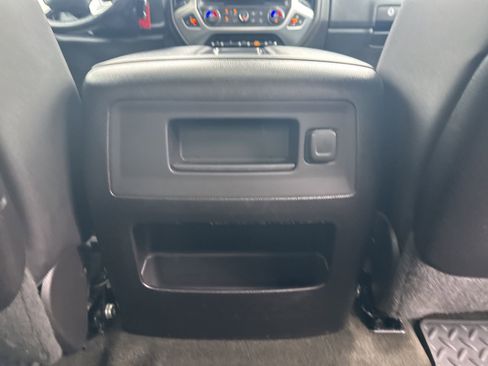 Used 2015 GMC Sierra 1500 SLT w/ SLT Crew Cab Value Package image 43