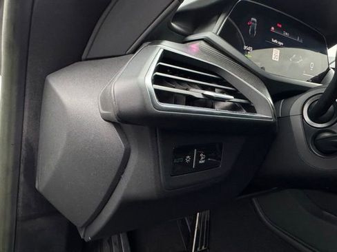 Used 2023 Audi RS e-tron GT w/ Carbon Performance Package image 20