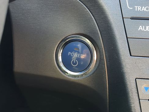 Used 2013 Toyota Prius One image 21