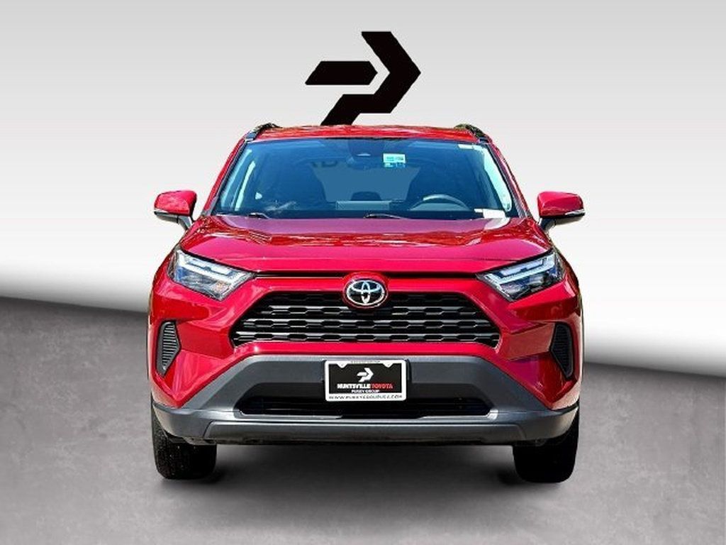 Certified 2025 Toyota RAV4 XLE AWD/4WD image 3
